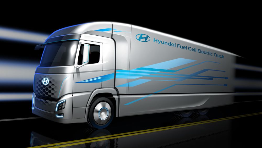 Hyundai XCient Fuel Cell hydrogenlastebil har et 190kW-brenselcellesystem og åtte lagringstanker for hydrogen, plassert mellom førerhuset og resten av lastebilen.
