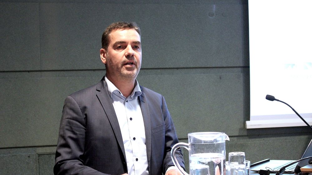 Visepresident i Rederiforbundet og direktør i Maersk Drilling Norge, Jakob Korsgaard, under pressekonferansen 6. januar. Her la samarbeidspartnerne i KonKraft frem planer for nullutslipp på norsk sokkel i 2050.