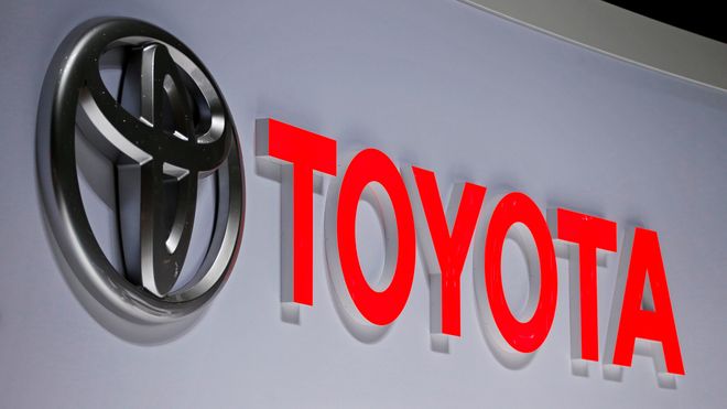 Toyota og Honda tilbakekaller seks millioner biler med airbagfeil