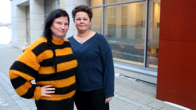 Pedagogisk leder Hege Eriksen og styrer Lisbeth Aasgård i Læringsverkstedet Bodøsjøen Naturbarnehage var to av deltagerne under den første Barnas verneombud-samlingen.