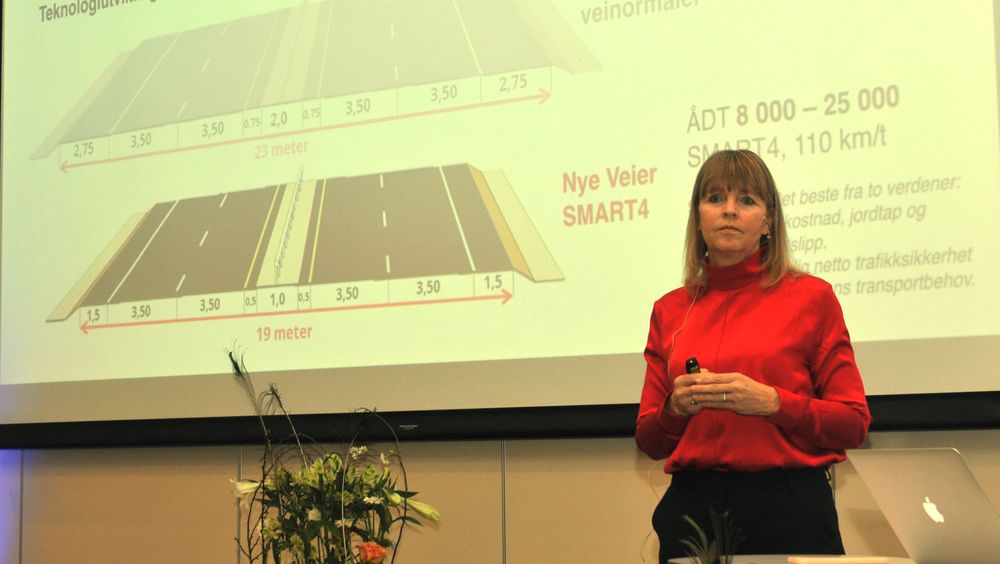 Direktør  for Nye Veier, Anette Aanesland, foreslår en smalere mortorveiklasse på 19 meter beregnet for fartgrense 110 km/t.