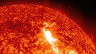 Ny romsonde skal avdekke solas hemmeligheter. Mye av teknologien er norsk