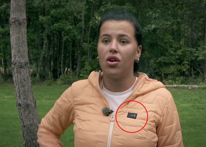 71° NORD: Helly Hansen er utstyrsleverandør til 71° Nord. Her med ei jakke på deltakar Melina Johnsen.
