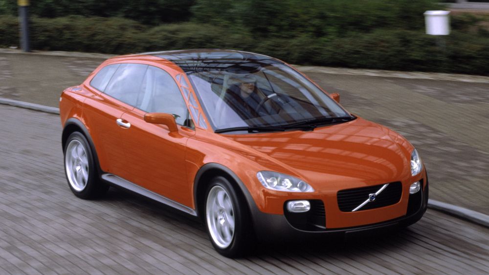 I 2001 presenterte Volvo en konseptbil med gjennomsiktige A-stolper.