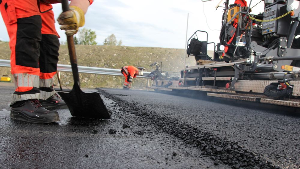 To nye asfaltkontrakter for riksveiene i Valdres og Hedmark