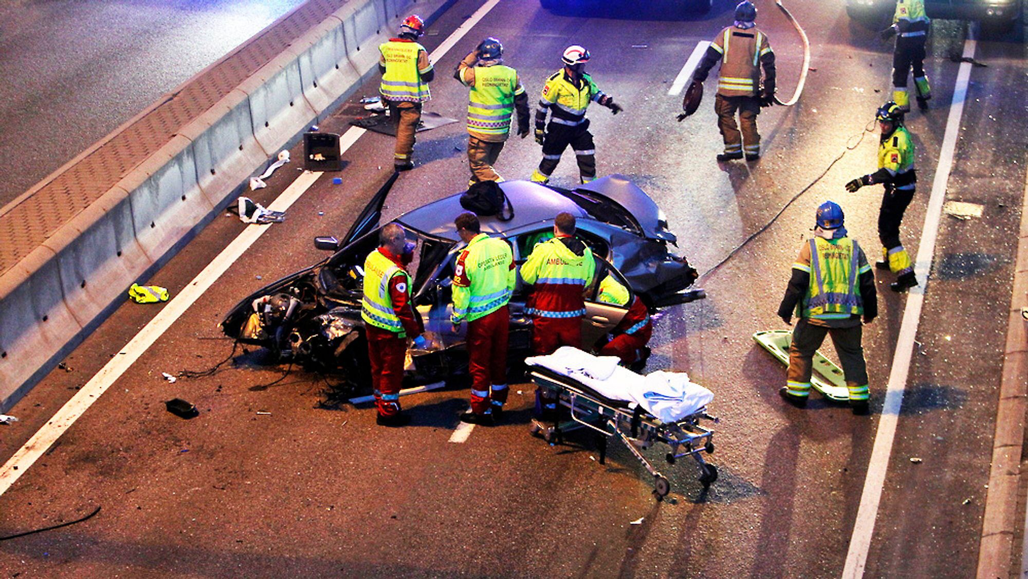 Obduksjon av alle som dør i trafikken kan bidra til å avdekke ulykkesårsaken, mener samferdselsdepartementet.