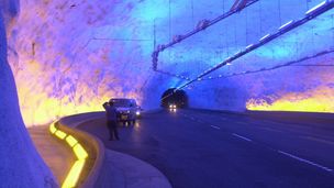 Nå skal verdens lengste veitunnel rustes opp. Det kommer til å ta minst 4 år