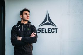 Noman Nomi Ahmad fra Riddle League of Legends