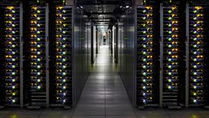 /2542/2542561/gcp_datacenter_DouglasCounty_ServerRows.300x169.jpg