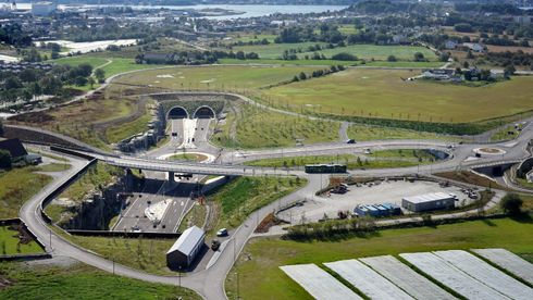 Korona-viruset: Ryfast-åpningen utsatt på ubestemt tid