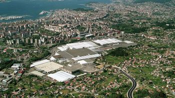 PSAs fabrikk i Vigo i Galicia nordvest i Spania stenges ned denne uken. Her produseres blant annet varebiler for Peugeot, CItroën og Toyota.