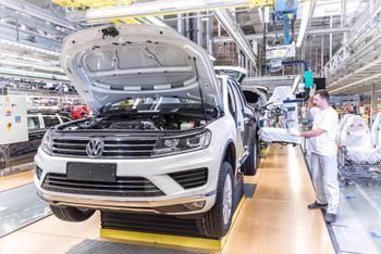 Volkswagens fabrikk i Bratislava i Slovakia stenges midlertidig.