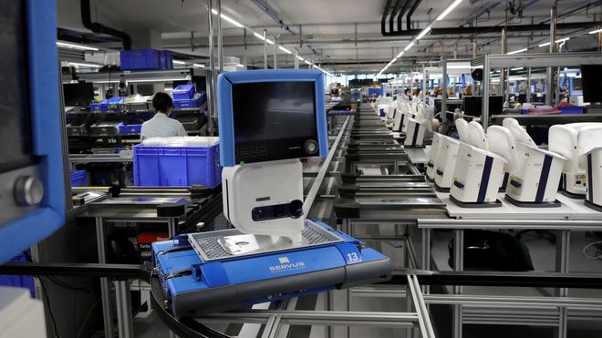 Formel 1-bilprodusenter utvikler nødrespirator: Skal hjelpe de sykeste i koronakrisen