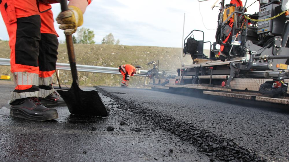 Pristilbudene på fire av asfaltkontraktene i Viken fylke er åpnet. (Illustrasjonsfoto)