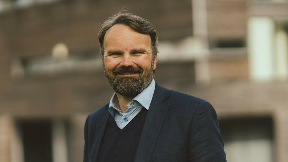 Vegvesenets divisjonsdirektør for drift og vedlikehold, Bjørn Laksforsmo håper de kan lyse ut de første oppdragene fra krisepakken allerede før påske.
