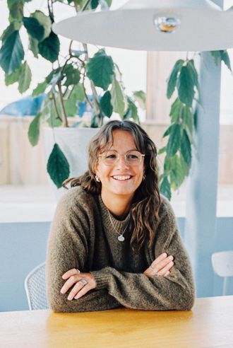 Lotte Camilla Holst-Hansen går fra stillingen som konseptutvikler og fagansvarlig for UX Design i NRK.