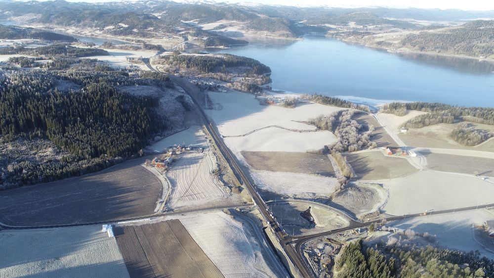 Totalt er det bygd 15 kilometer vei med en totalramme på 1,7 milliarder kroner. 