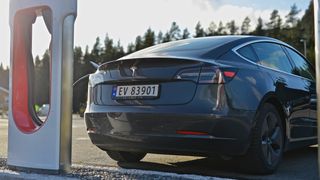 Tesla Model 3.
