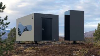 Den norske glassfiber&shy;hytta er laget på skipsverft og vekker internasjonal oppsikt