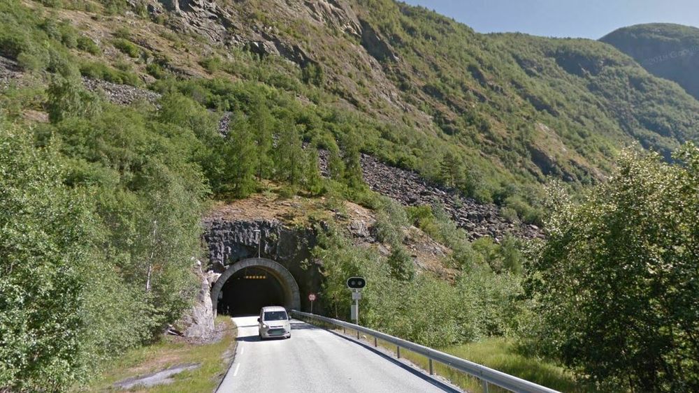 Finsåstunnelen på 2412 meter er den lengste av de tre tunnelene som skal rehabiliteres. 