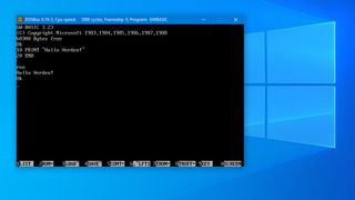 GW-BASIC 3.23 som kjøres i DOSBox i Windows 10.