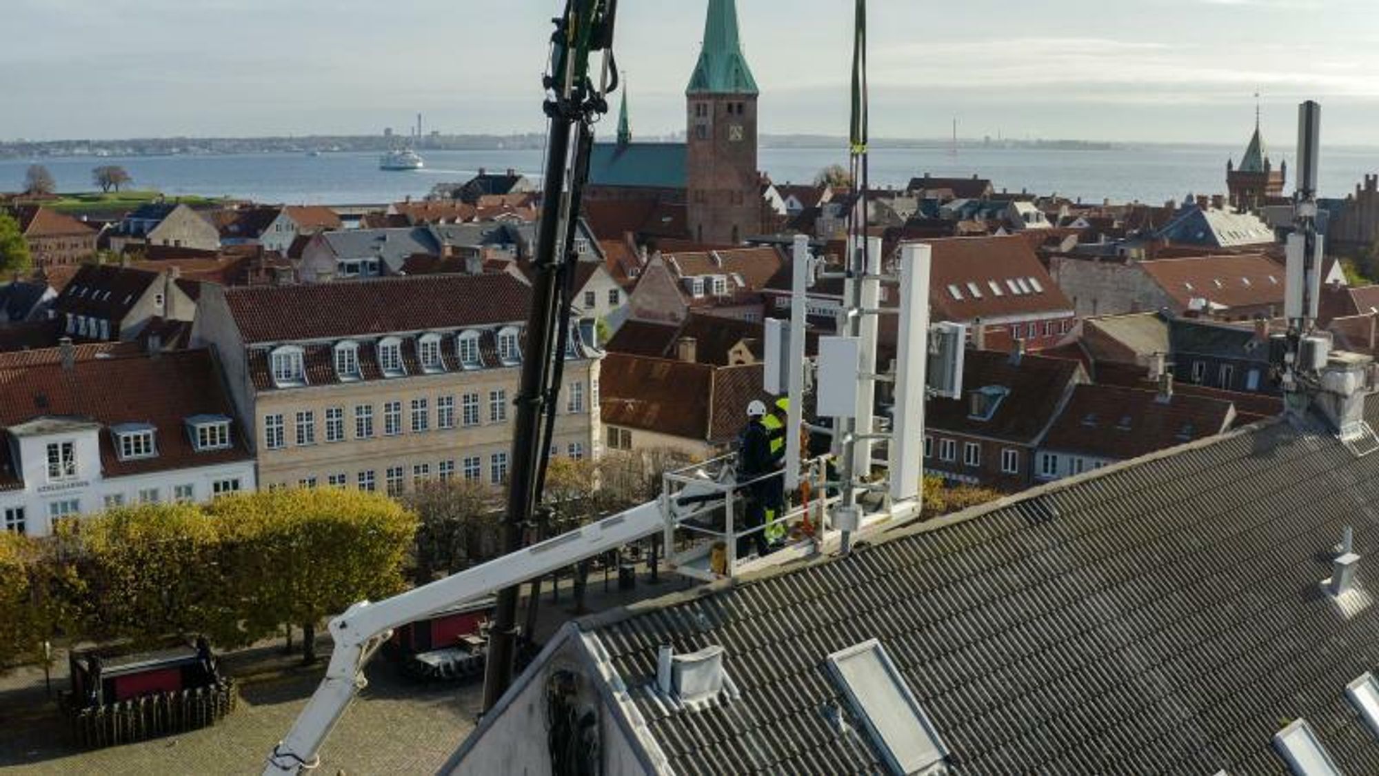 TDCs 5G-mast i Helsingør har blitt målt av Rambøll. Resultatet er – ikke overraskende – at masten avgir langt mindre stråling enn det som er tillatt.