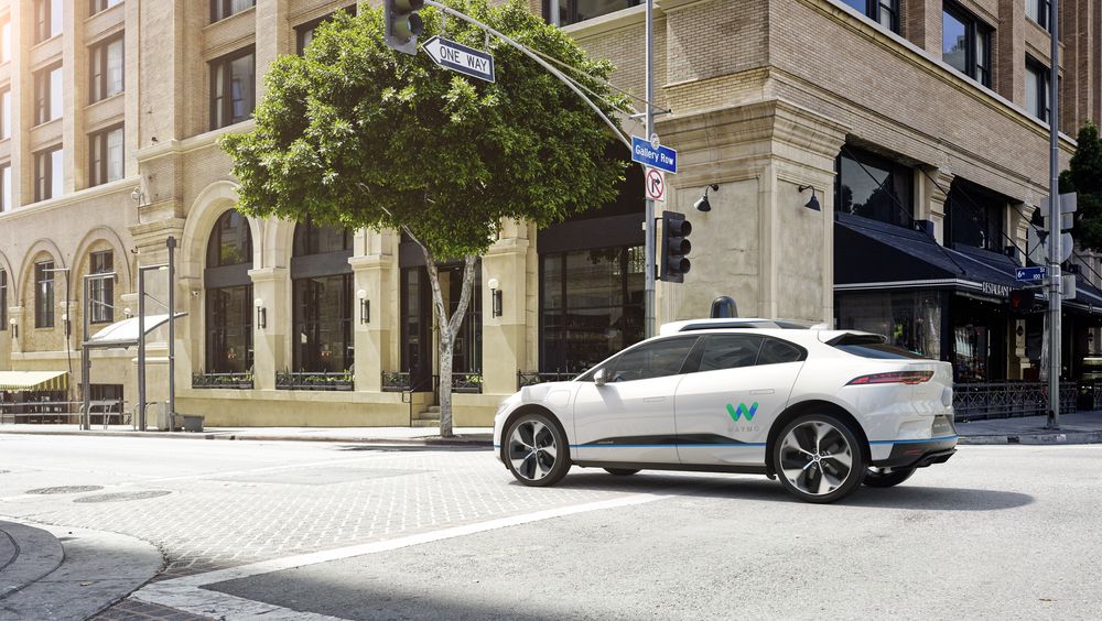 Selvkjørende Jaguar I-Pace med Waymo-system.