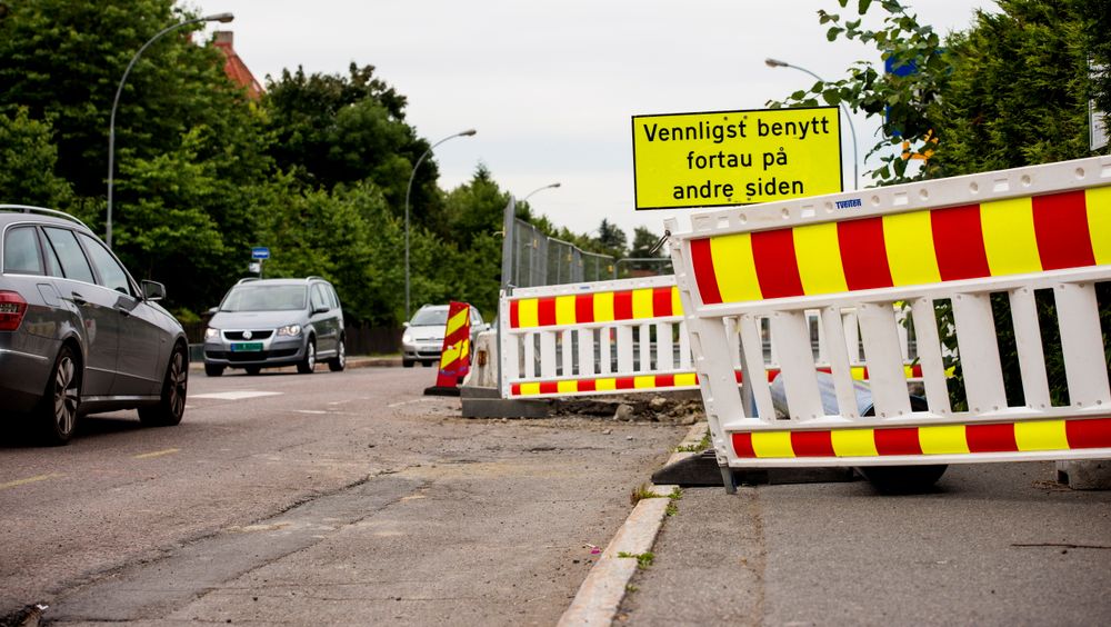 Vedlikehold utgjør fremdeles en stor del av fylkenes driftsutgifter til vei. Det kan bli en &quot;veibombe&quot; i de kommunale samferdselsbudsjettene framover, frykter Norsk Kommunalteknisk Forening.