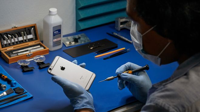 Apple gir allerede ut enkelte autorisasjoner til reparatører av Iphone-telefoner. Nå slipper Apple opp også for uavhengige aktører, men kun etter garantitiden har gått ut, og kun hvis de følger krav flere mener er for inngripende.