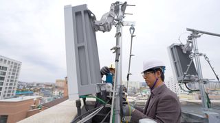 Ericsson, montasje av 5G basestasjon i Sør-Korea