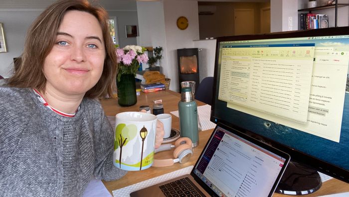 Kristine Ildahl Bjørnstad på hjemmekontoret.