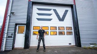 EV Services er er bilverksted som utelukkende jobber med elbiler.