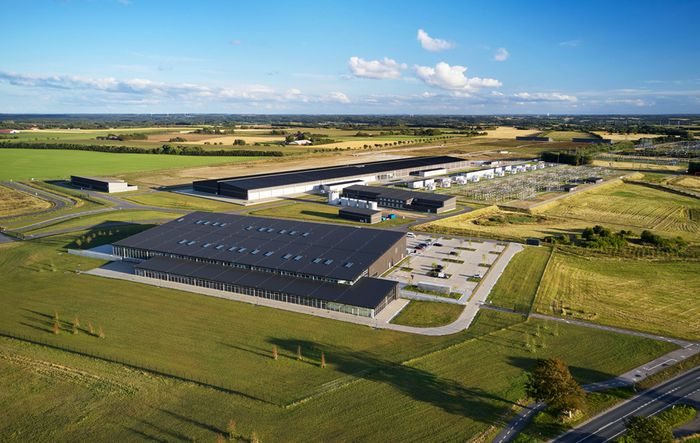 Flyfoto av Apples datasenter i Viborg, Danmark.
