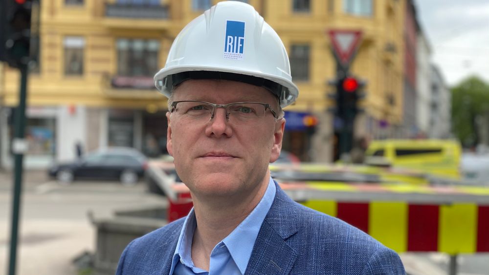 Ari Soilammi sier rådgiverne så langt har unngått permitteringer, men han sier usikkerheten er stor, og at bransjen ligger i stabilt sideleie.