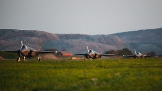 Norge har fått flere F-35: Ny skvadronsjef varsler mer flyging i Norge