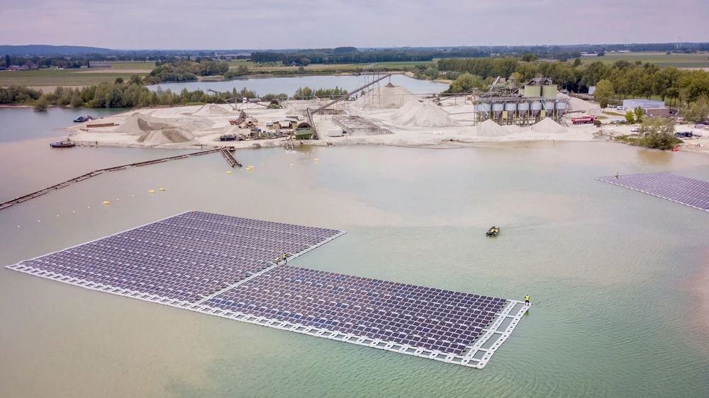 Flytende solceller skal drive en elektrisk mudringsmaskin og annet maskineri for den nederlandske sand- og grusleverandøren Netterden.