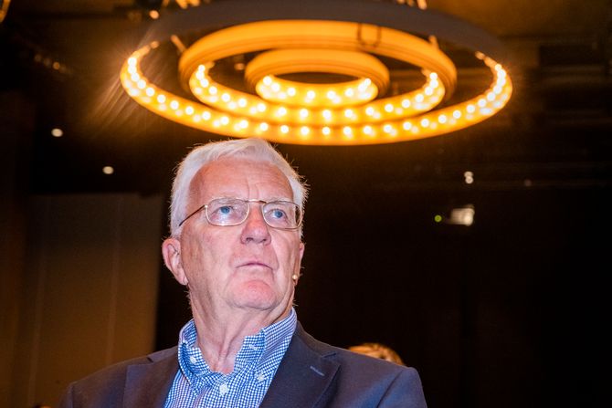 Styreleder Trygve Hegnar i forbindelse med granskningsarbeidet av Hurtigruten Cruise AS etter smitteutbrudd av covid-19 på MS Roald Amundsen vil bli presentert på en pressekonferanse torsdag.