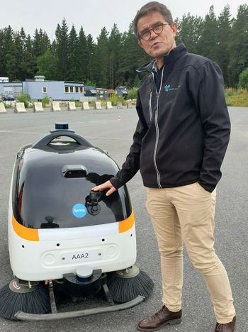 Applied Autonomy tester selvkjørende børstemaskin sammen med Statens Vegvesen på Kongsberg - Olav Madland - Sintef - NTNU - autonom feiemaskin