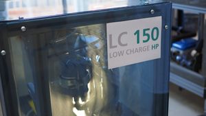 /2616/2616979/LC150-Low_Charge_Heat_Pump.300x169.jpg