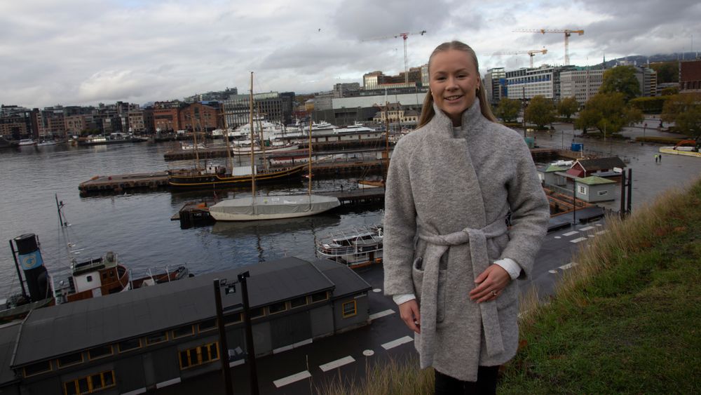 Julie Sandnes Galaaen har skrevet masteroppgave om elferger.