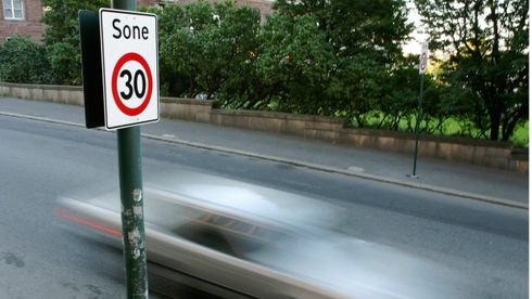Først i verden: I dette landet blir det forbudt å kjøre i mer enn 30 km/t i alle byer