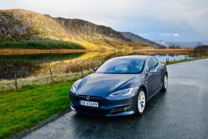 Til og med 2020 var 0,2 prosent av Teslaene i Norge vraket.