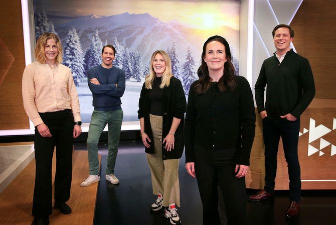 Eksperter og kommentatorer i Vinterstudio 2020. Fra venstre: Astrid Urenholdt Jacobsen, Emil Hegle Svendsen, Nina Haver-Løseth, Ida Nysæter Rasch og Emil Gukild.