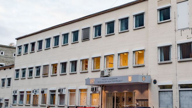 Strålevernet holder offentligheten for narr. Det må vi reagere på