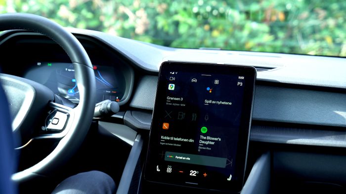 Polestar 2 Android Automotive, skjerm, bil
