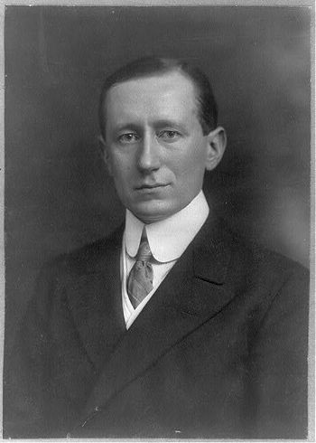 Guglielmo Marcon anses som oppfinneren av radioen. Bildet er fra 1908.