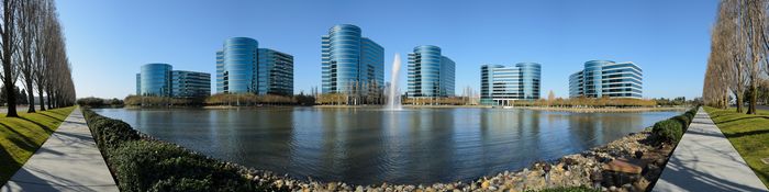 Panoramabilde over Oracles tidligere hovedkvarter i Redwood City, California.
