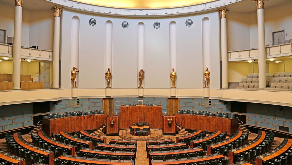 Plenumsalen i den finske riksdagen.