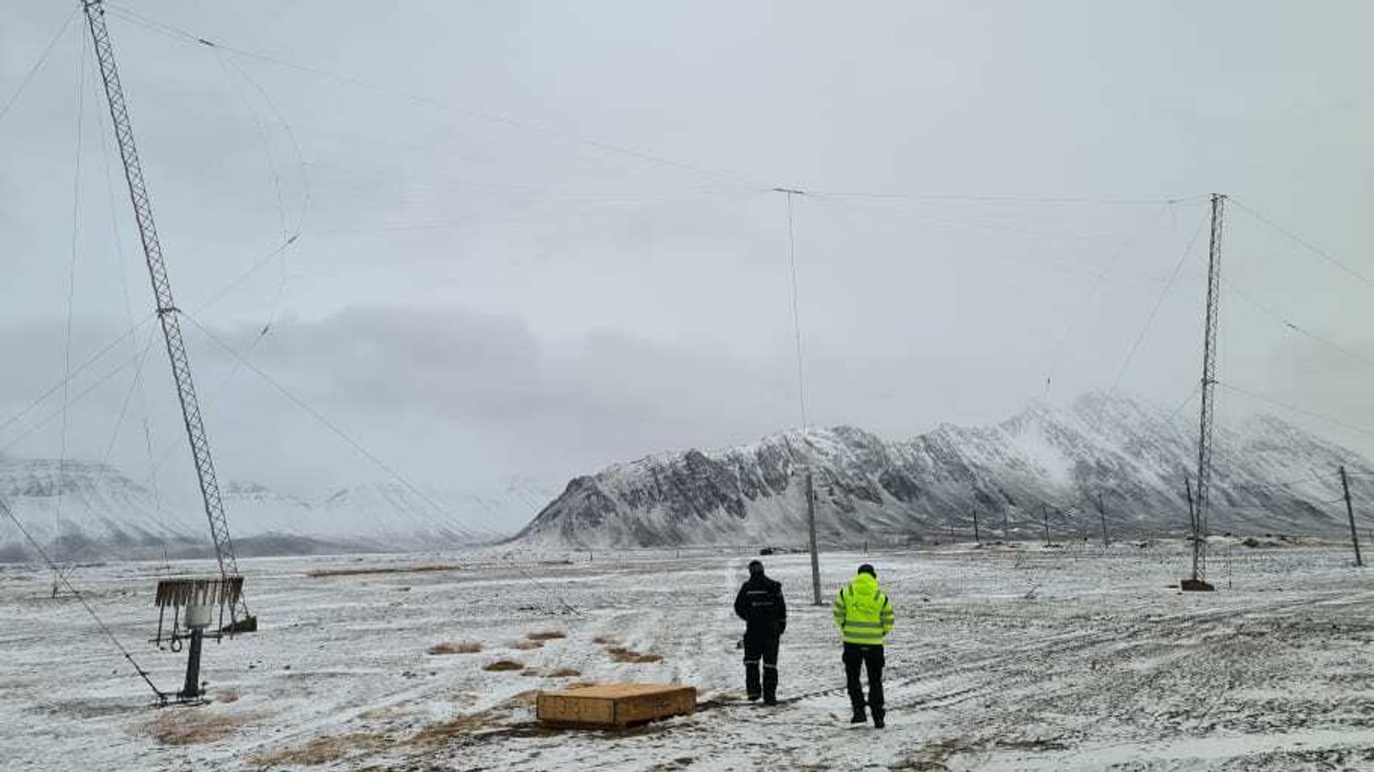 HF-antenner ved Isfjord radio på Svalbard skal gjøre det tryggere for den økende skipstrafikken i nordområdene.