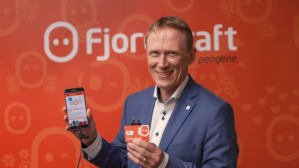 Konsernsjef Rolf Barmen har mer å være glad for etter et positivt fjerde kvartal for Fjordkraft Mobil.